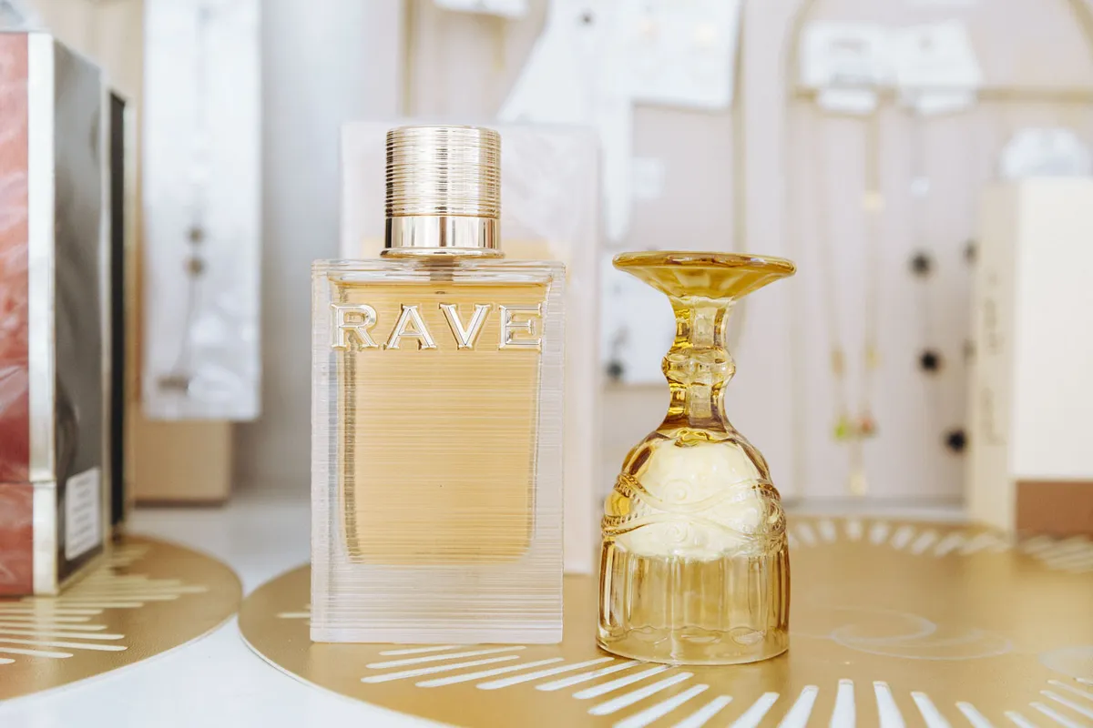 Profumo Rave disponibile da Qatra